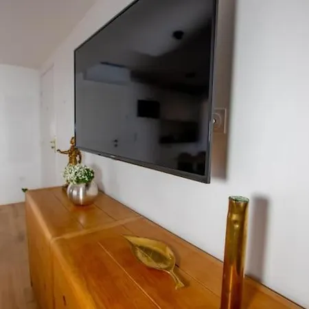 Somptueux 2 Pieces Vue Et Parking Босолей